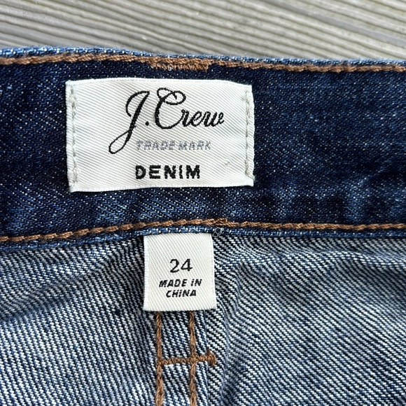 JCrew denim skirt, pencil, slit in front, midi, dark wash, size 24 - Picture 4 of 9